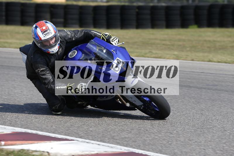 Archiv-2025/49 26.08.2025 Cornu Master School ADR/rot-rouge/64